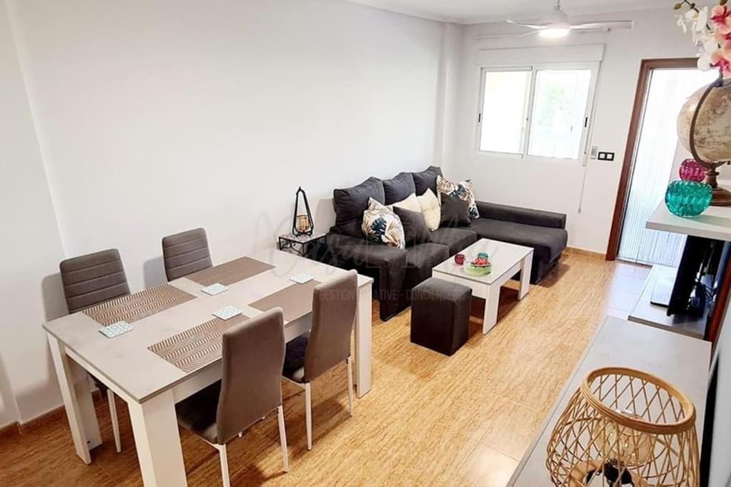 Agreable Appartement Avec Piscine Commune San Pedro del Pinatar Kültér fotó